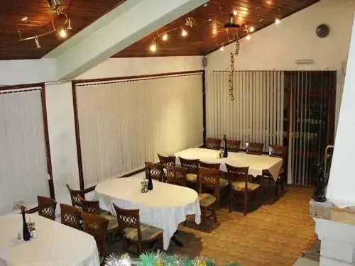 Vikoni Family Hotel