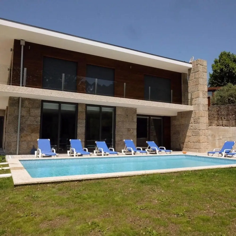 Luxurious Villa in Vieira do Minho - Private Pool