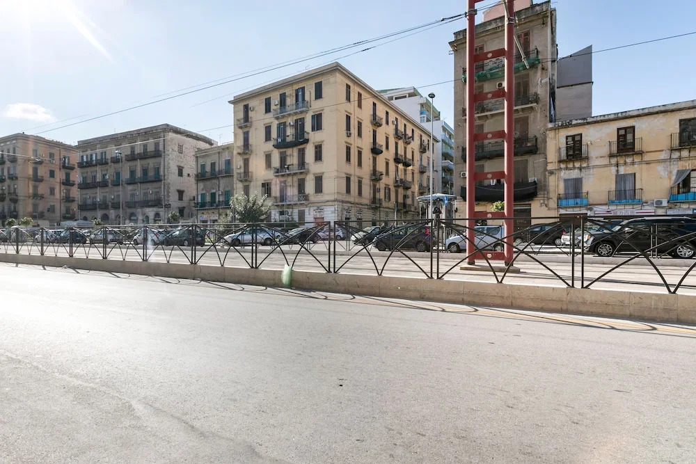 Corso dei Mille Railway Apartment