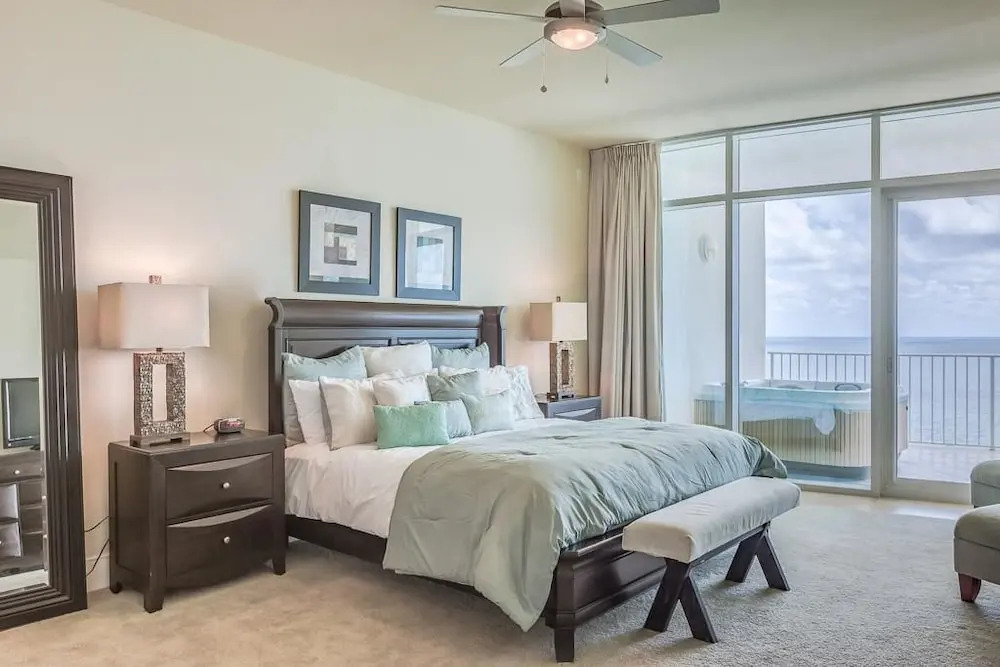 Turquoise Place Unit 1808D