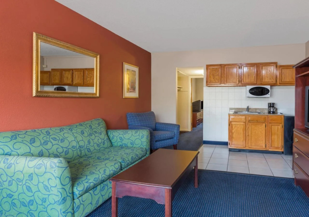 Breeze Inn & Suites, Virginia Beach