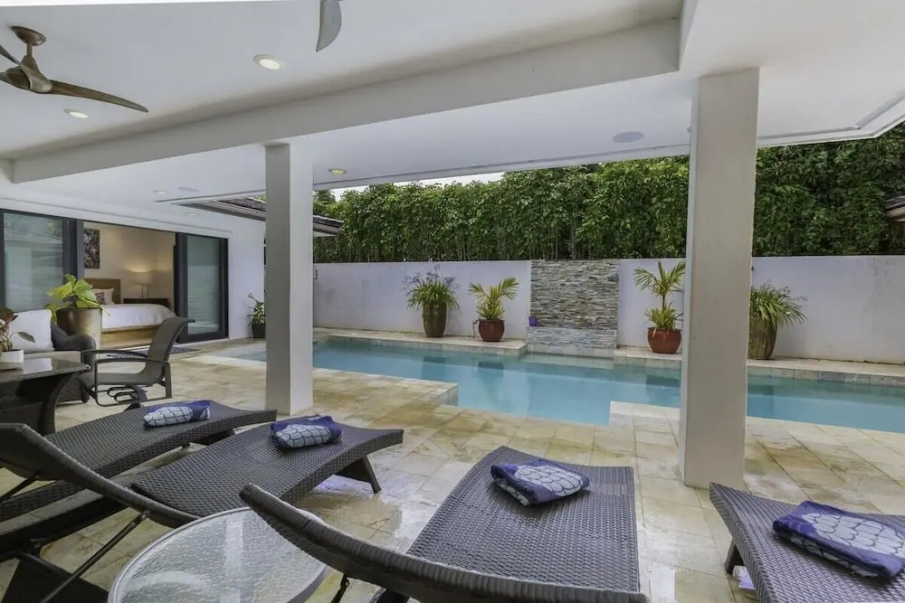 Luxury Zen Retreat 3 Bedroom Home by RedAwning