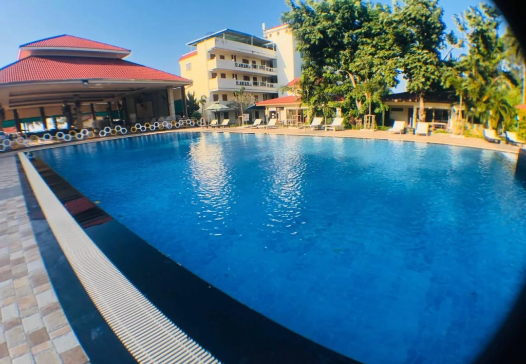 New Travel Beach Hotel & Resort