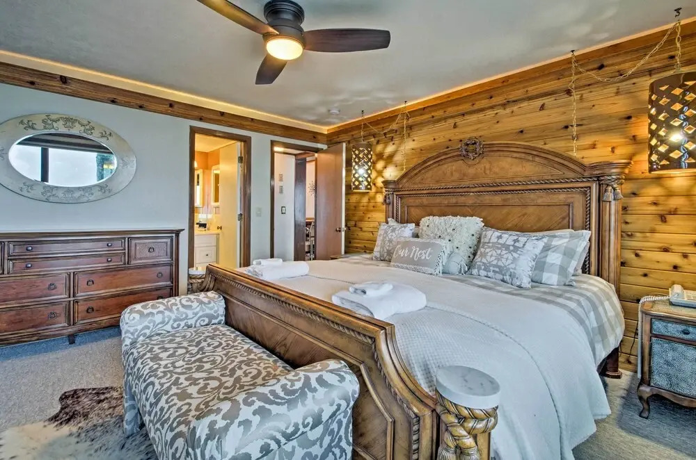 All-season Base w/ Views in Beech Mountain!