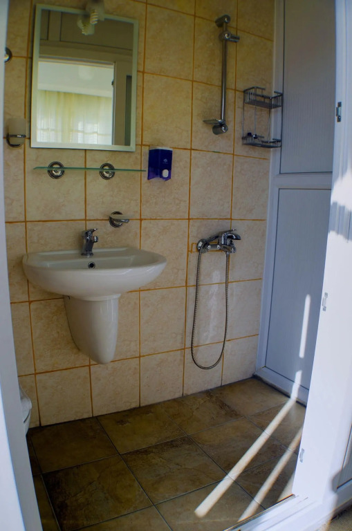 Hotel Seril 1