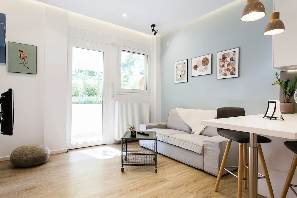 Kifissia Central Stylish Fresh 1 Bedroom Apartment near Metro