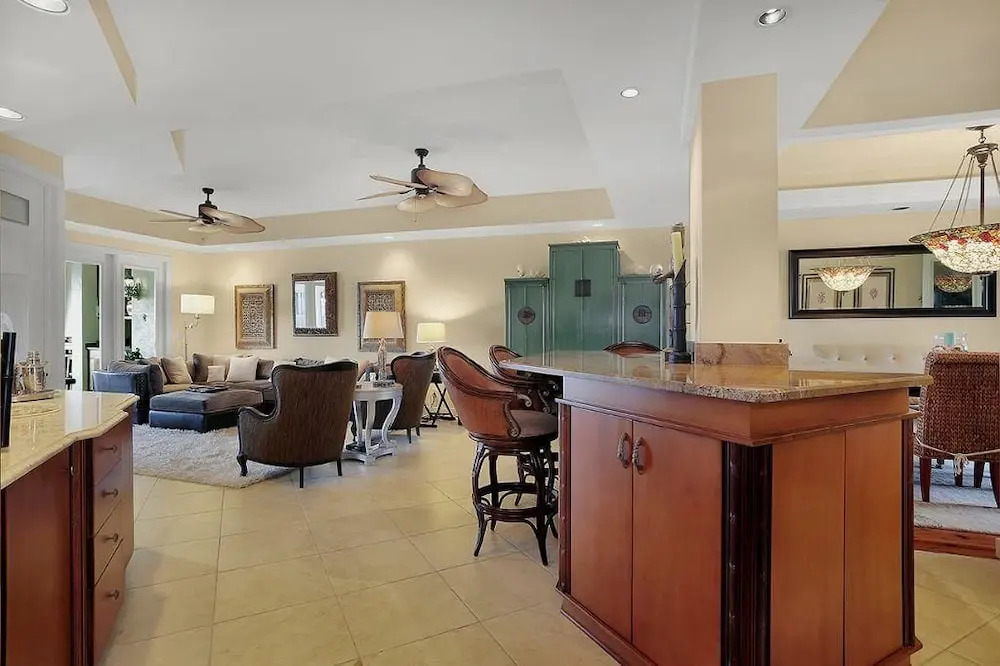 Royal Marco Way Condo