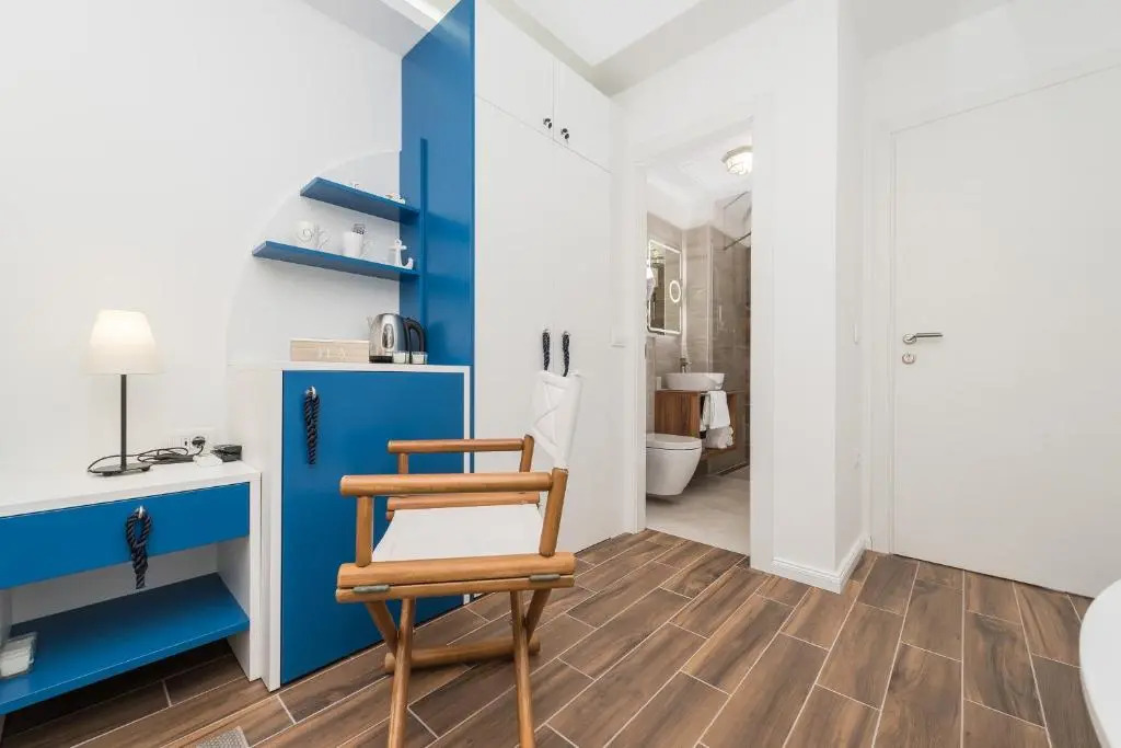 Blue Old Navy Rooms by Adex travel