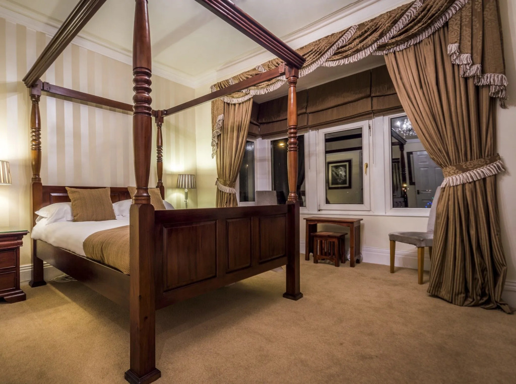 The Lemonfield Hotel