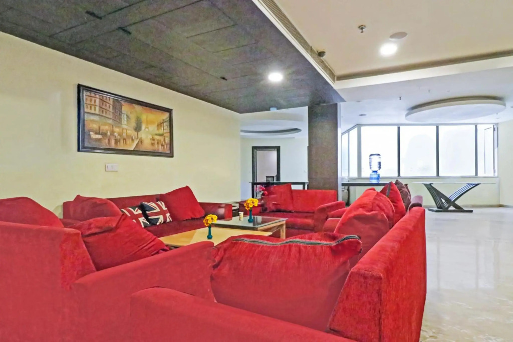 OYO 90654 Hotel Grand Luxury