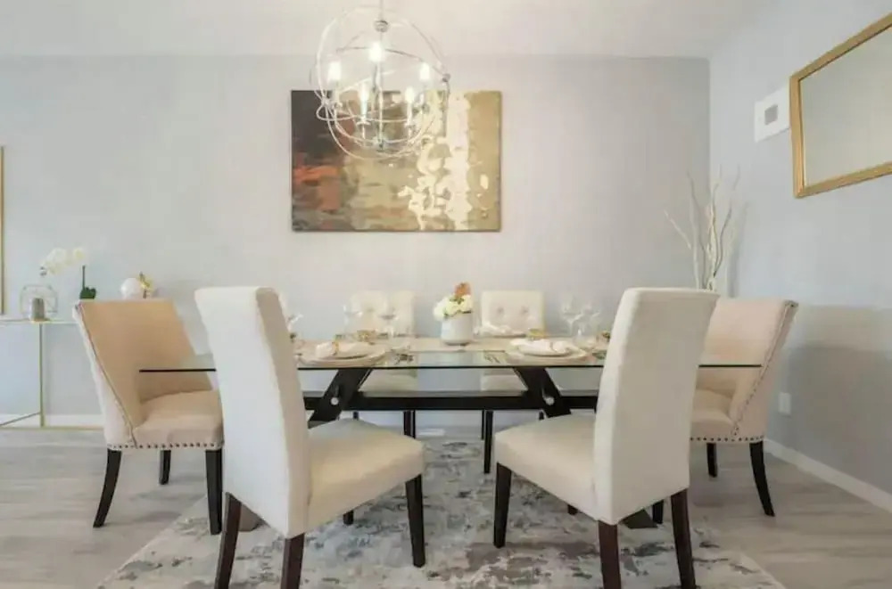 Luxury Modern Home - Livingstone