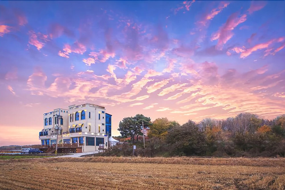 Gangneung Attirance Pension