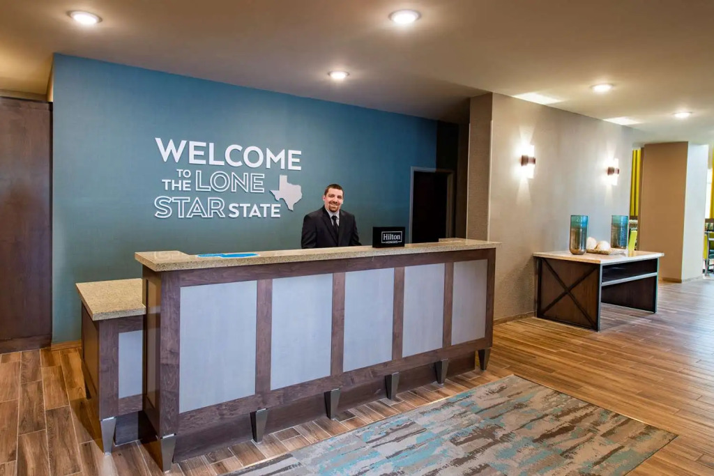 Hampton Inn & Suites Keller Town Center
