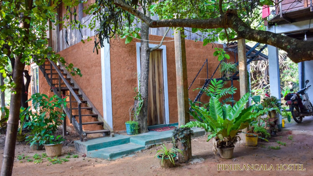 Pidurangala Hostel