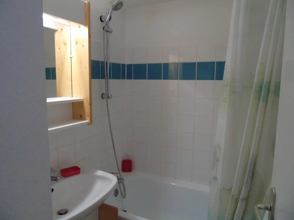 Lou Services Apartment CB69 LSI 001