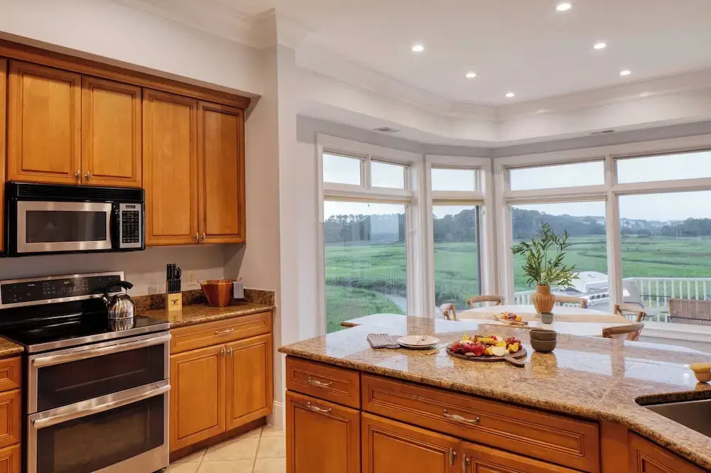 Sleeps 38 2 Homes, Steps to the Beach, Private Pool + Hottub, Game Room, Views