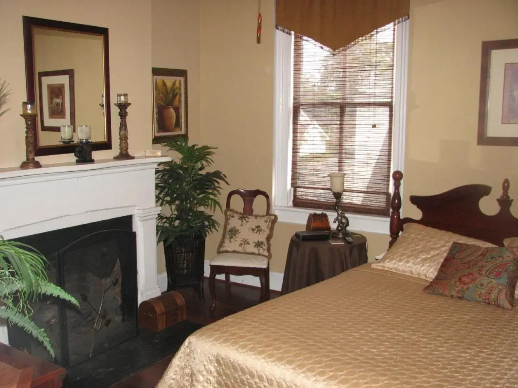 Olde Town Inn