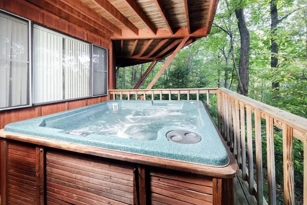 1429 Zurich Rd Chalet