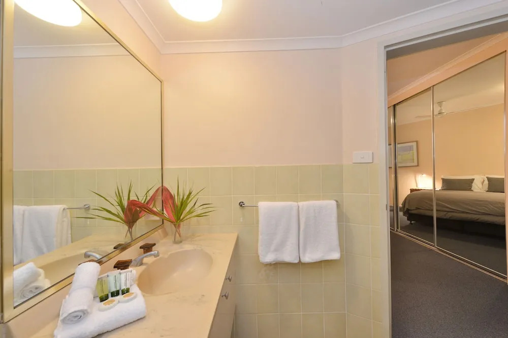 Paringa Beachfront Apartments