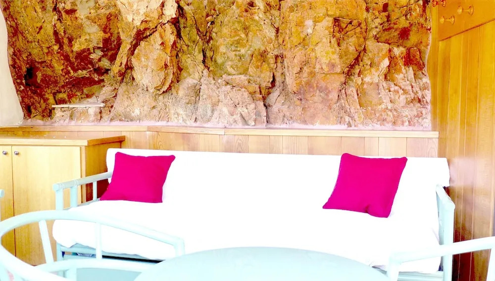 Villa With 6 Bedrooms in Mandelieu-la-napoule, With Private Pool, Enclosed Garden and Wifi - 3 km From the Beach