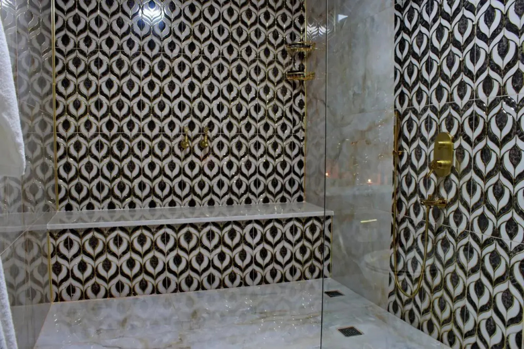Mardiva Hotel