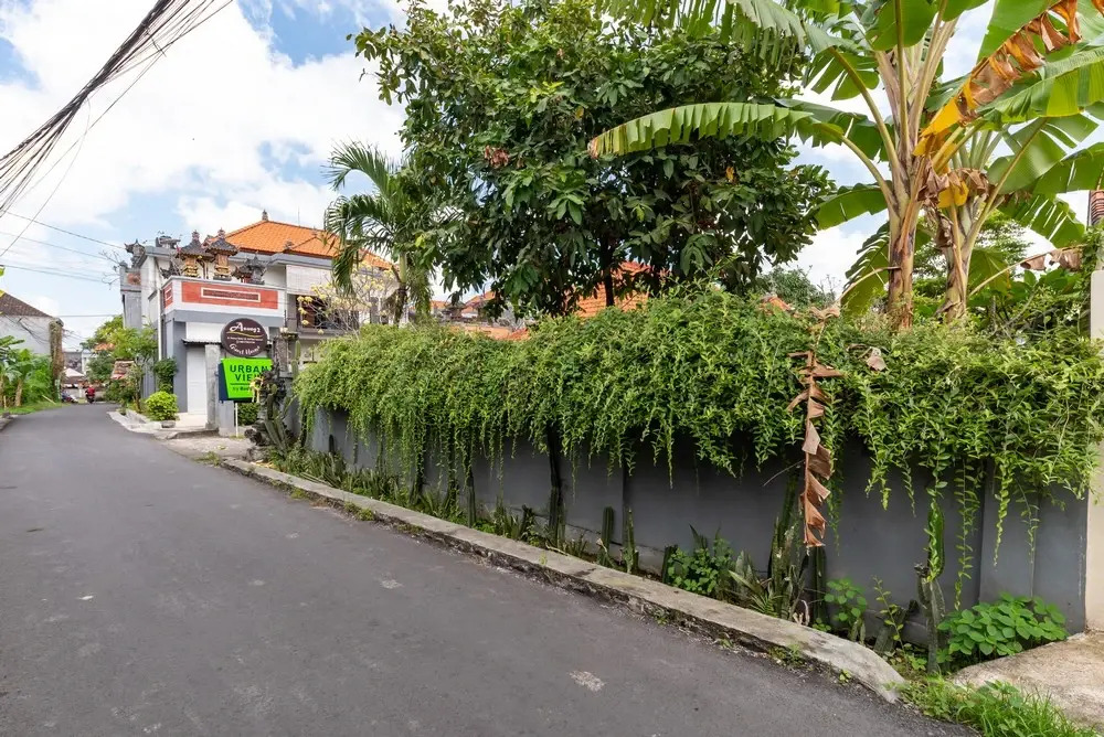 Urbanview Asung 2 Guesthouse near Canggu