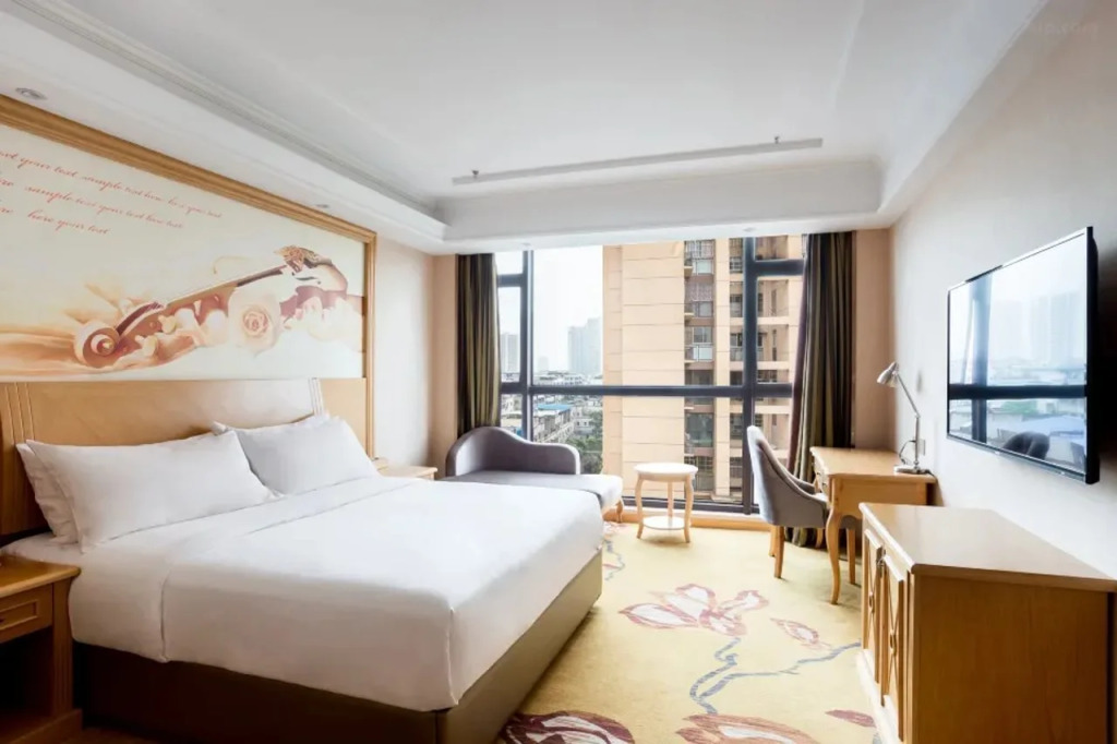 Vienna Hotel Chongqing Dazushike Hongsheng Plaza