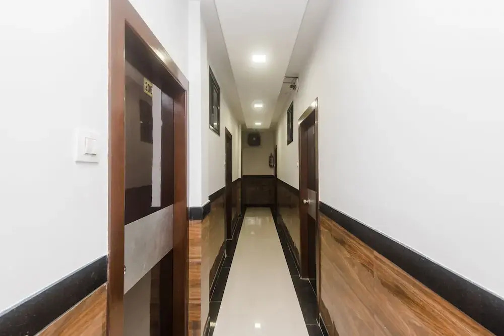 OYO 24504 Sion Residency