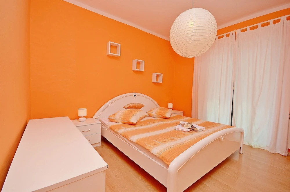 Apartment Tonkica Flower Garden
