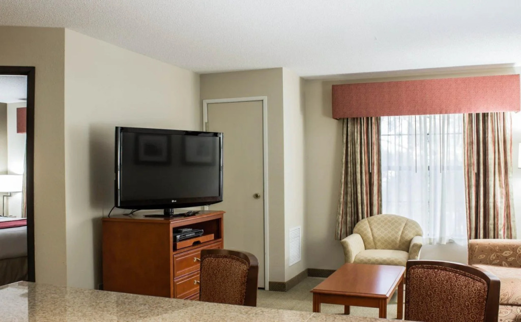 Four Points by Sheraton Raleigh Arena