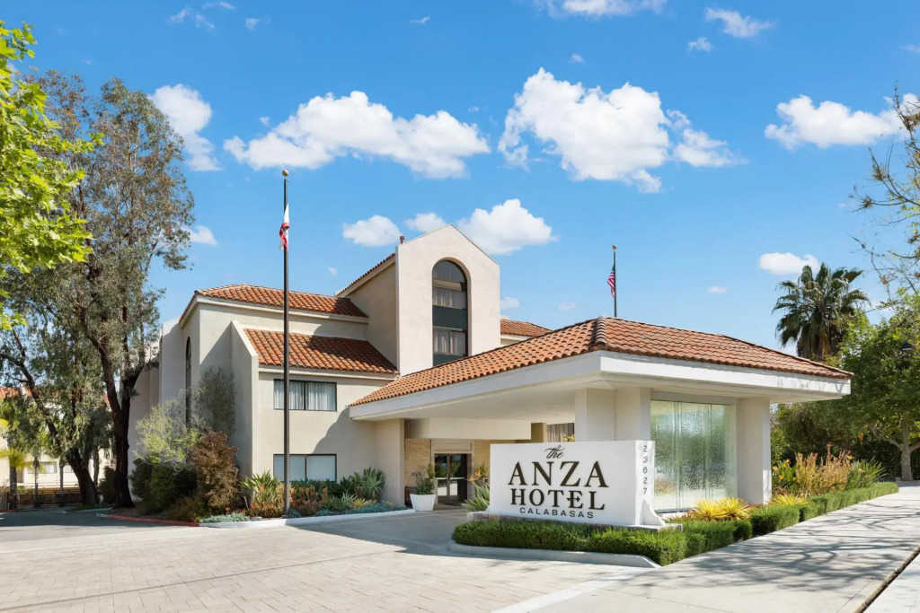 The Anza-a Calabasas Hotel