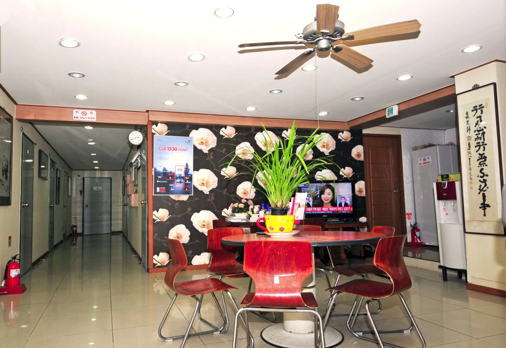 Hwaseong Guesthouse