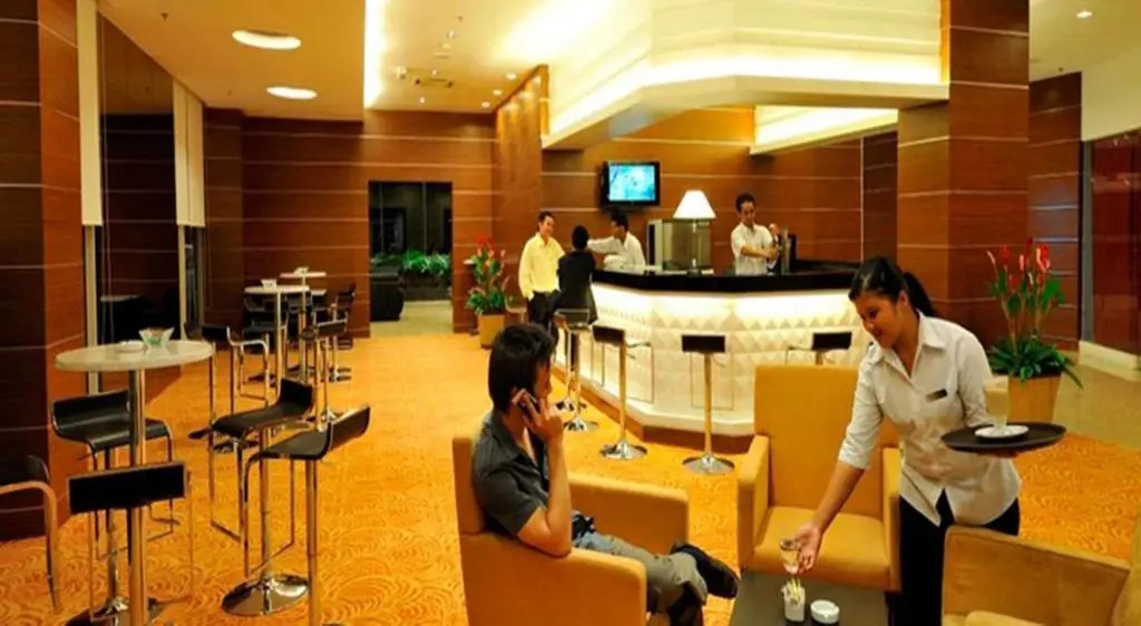 Courtyard Hotel 1Borneo