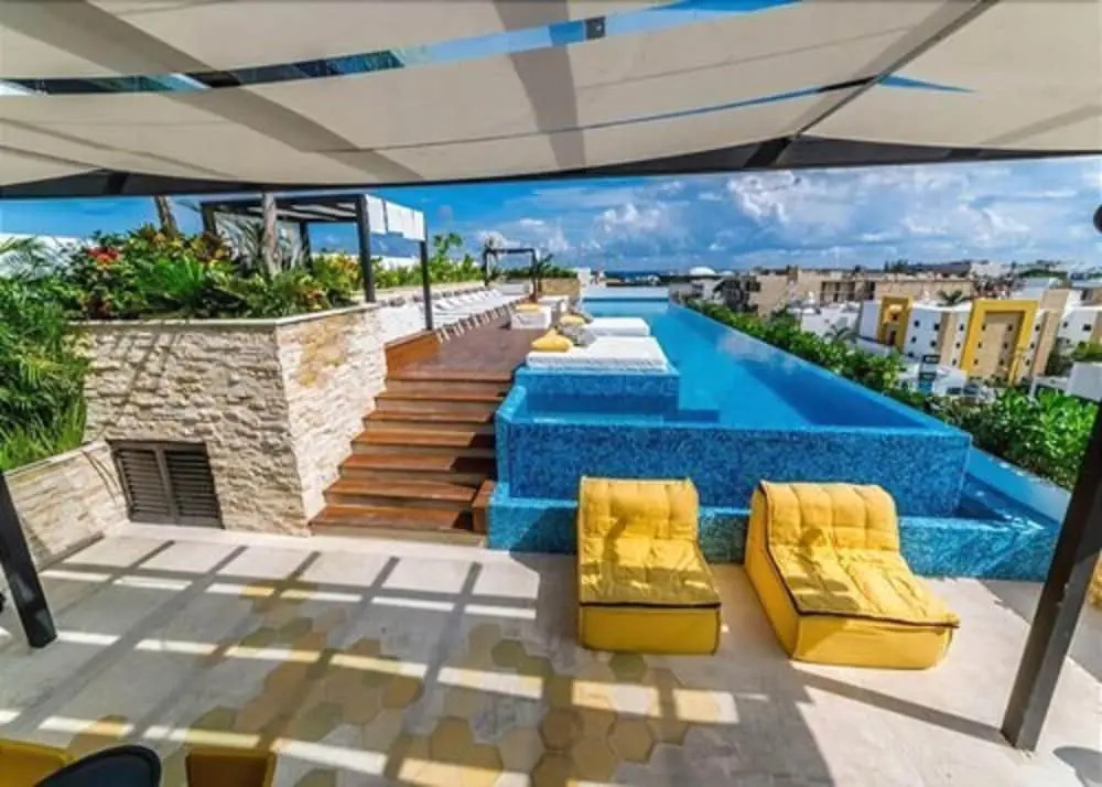 Menesse The City By Playa Moments