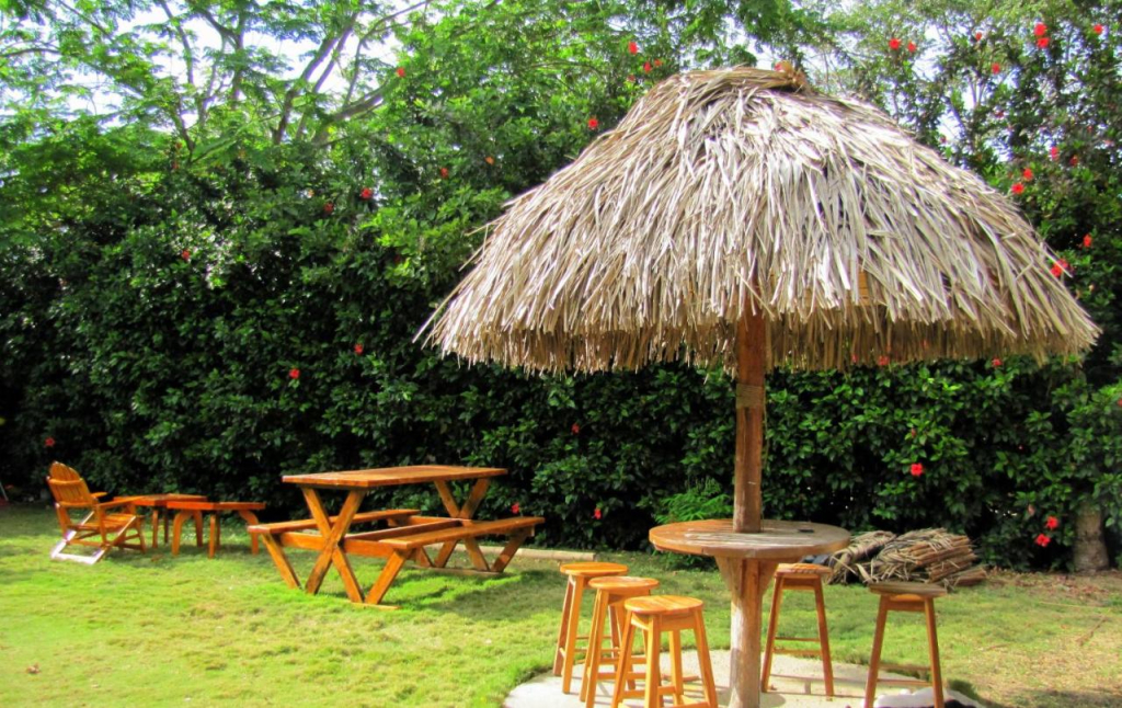 Paradise Project Hostal