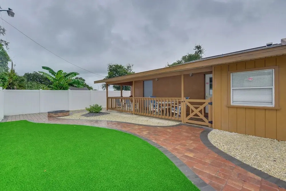 10 Mi to Coquina Beach: Spacious Bradenton Duplex