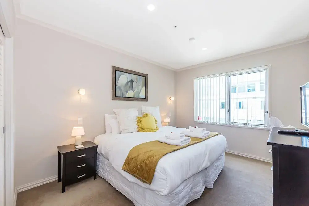 Luxury 3BR Waterfront Penthouse