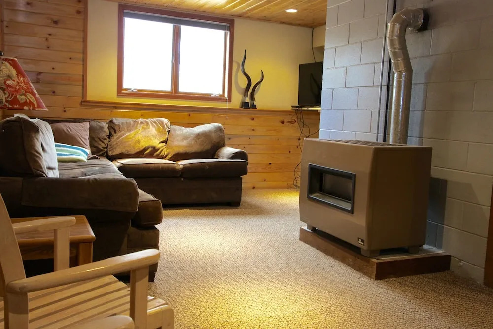 255 Sky View Acres 3 Bedrooms 2 Bathrooms Condo