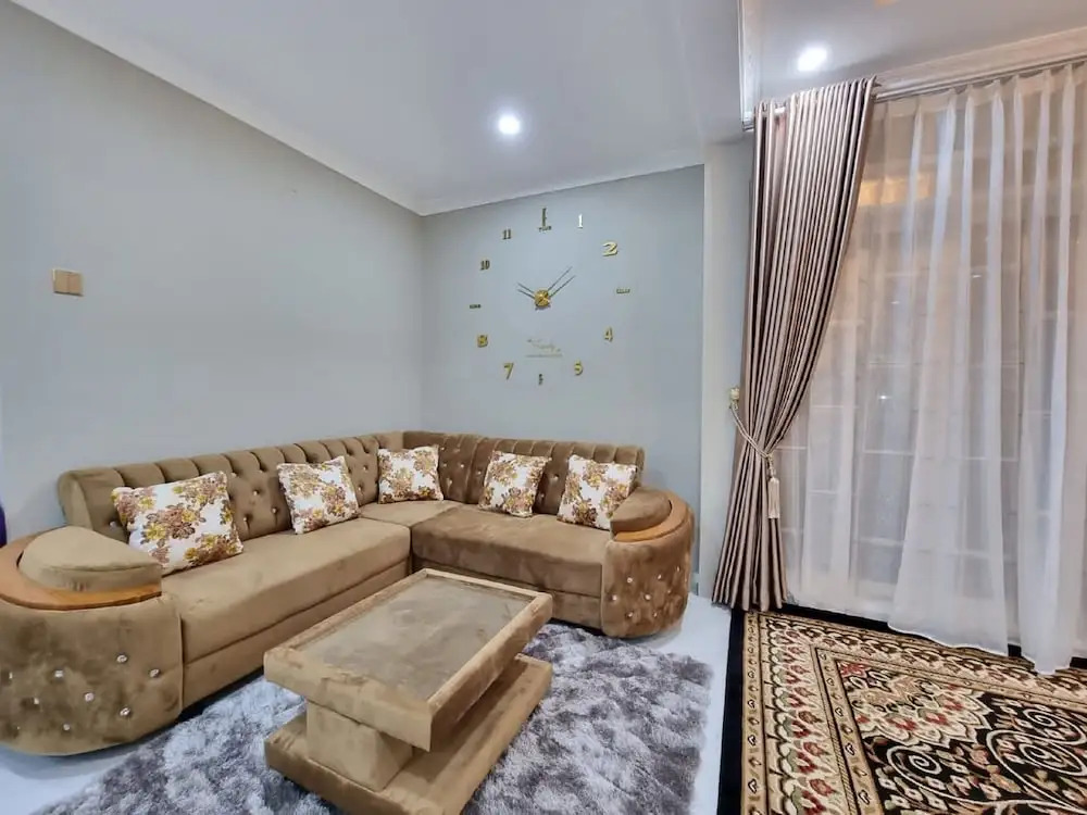 Villa Kota Bunga Anyelir