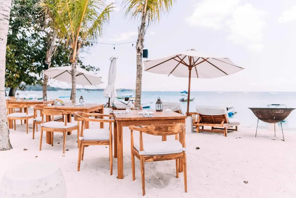 Ohanas Beachfront Resort & Beach Club