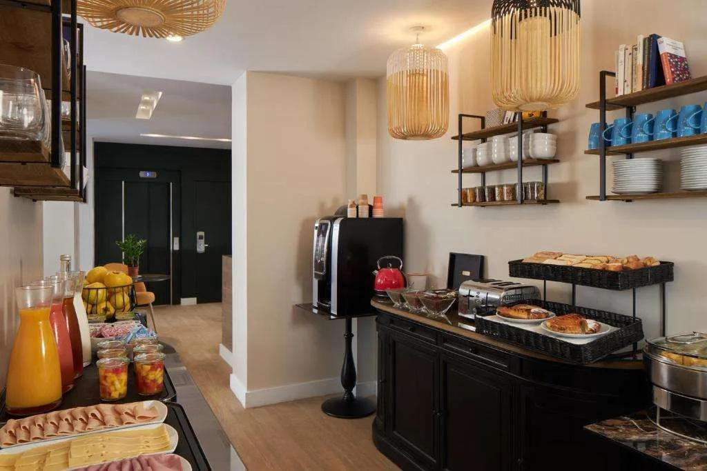 Hotel Apolonia Paris Montmartre; Sure Hotel Collection by Best Western