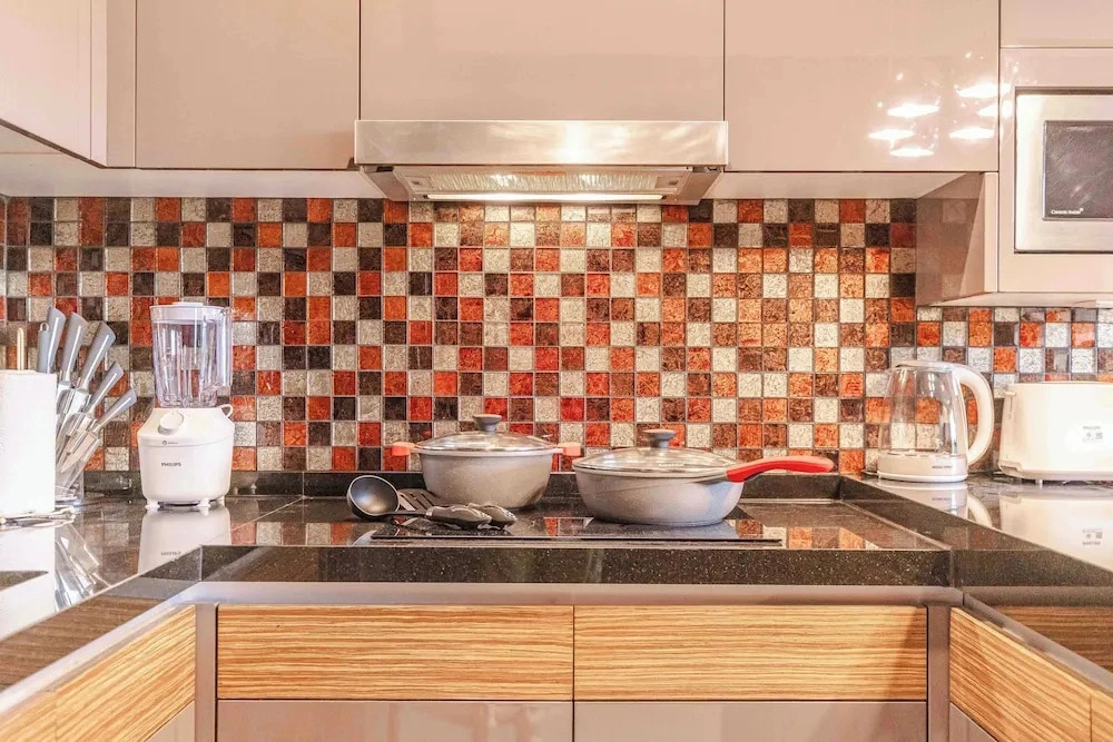 Majestic 2BR with garden view in Regent