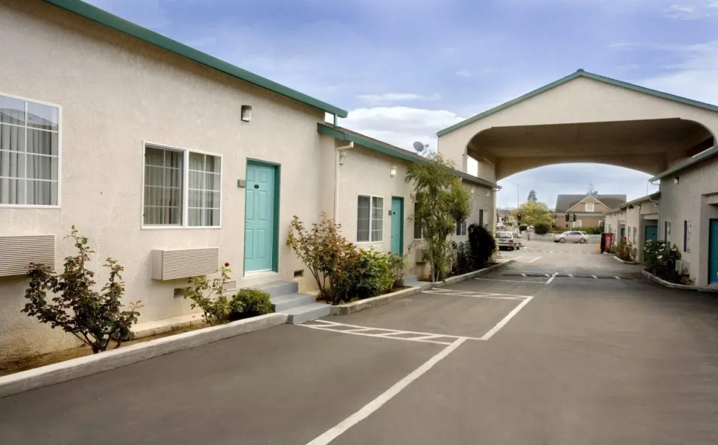 Royal Inn