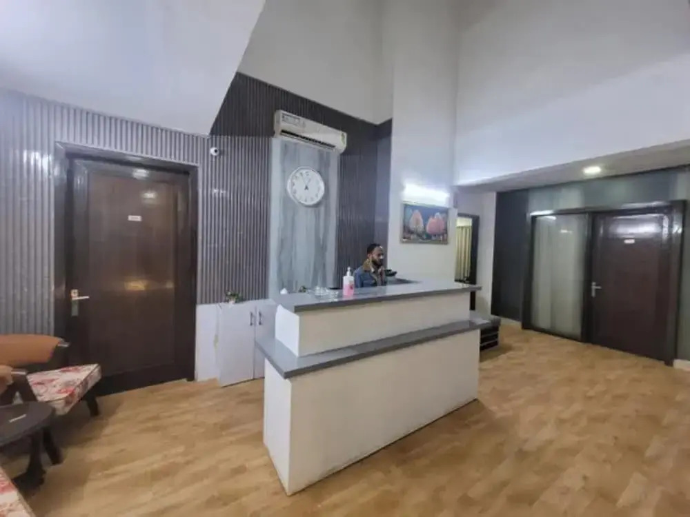 FabHotel Delight Suites - 1km from Delhi Public School, Sec 45 Gurgaon