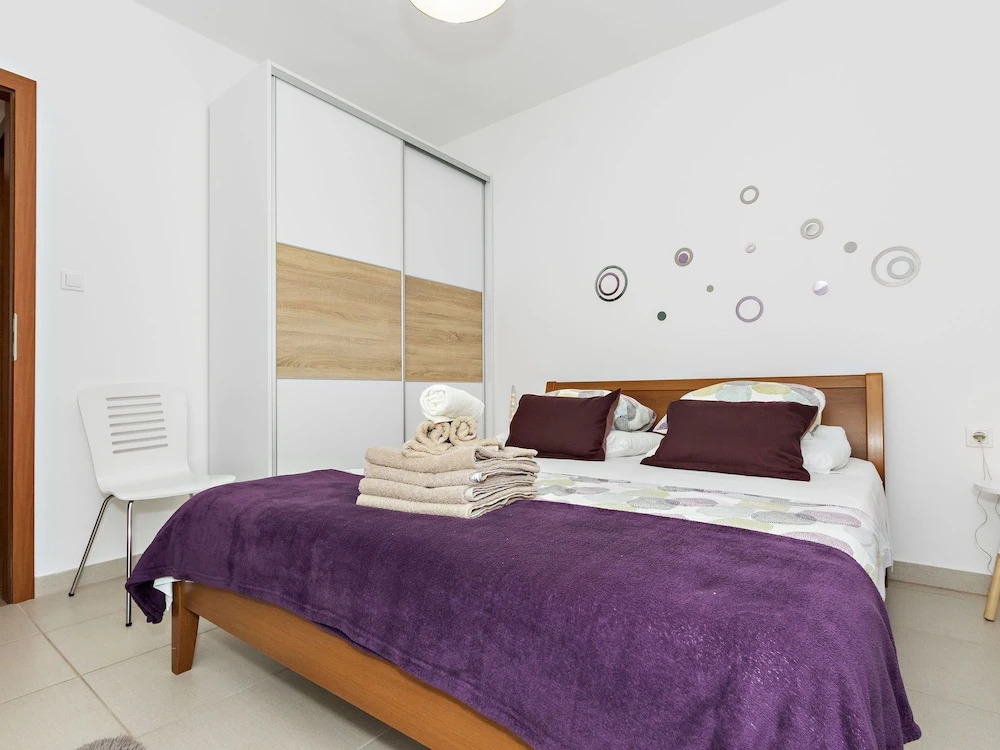 Modern Apartment with Seaview, Private Terrace And Pool,Only 150m From the Beach