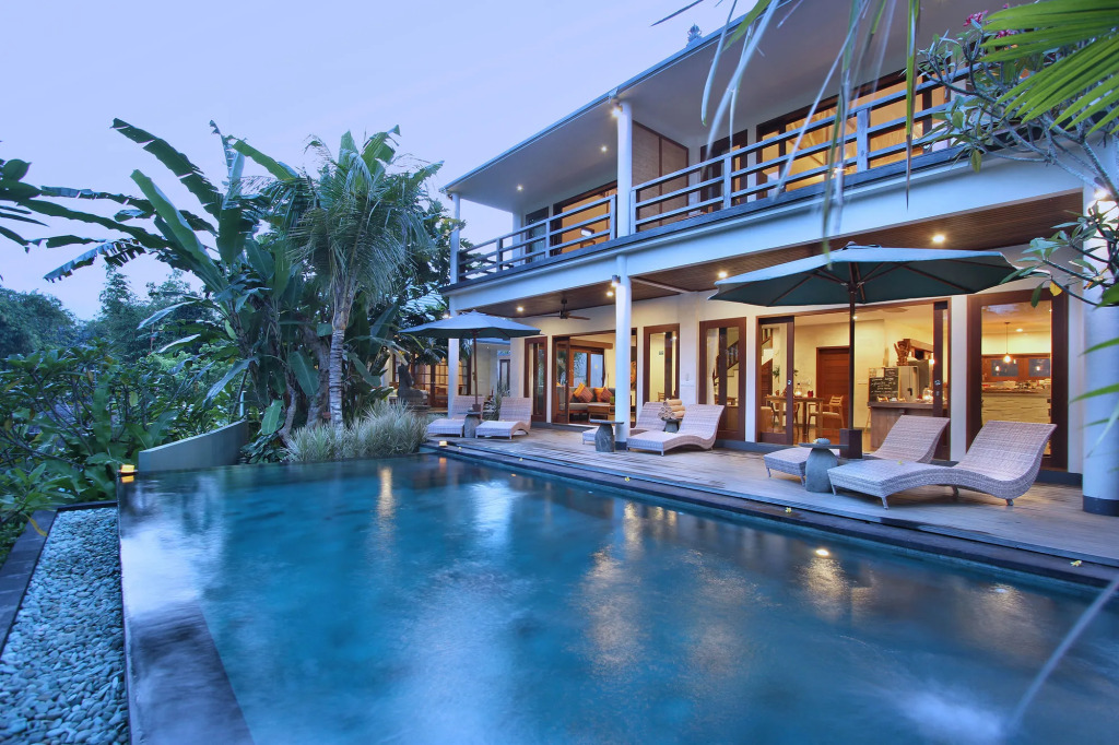 DLegon Villas