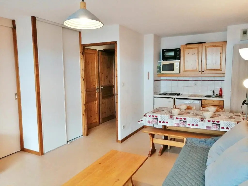 Appartement Morillon 1100, 2 pièces, 6 personnes - FR-1-412-59