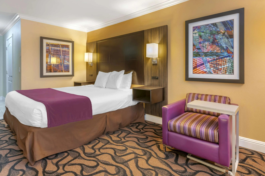 Best Western Plus Airport Plaza