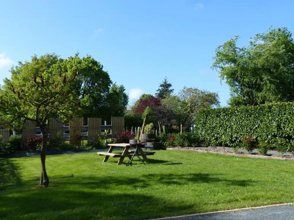 Gîte de charme proche Le Mans avec jardin, parking, et bien-être - FR-1-410-205