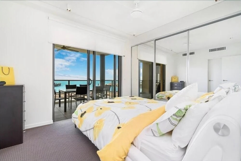 2 Bedroom Waterfront Apartment - 6206